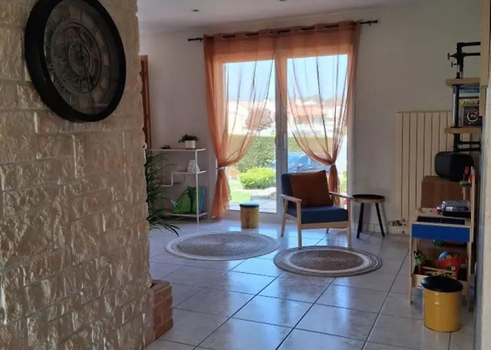 Refuge Des Amis بيت للعطل La Gaubretiere