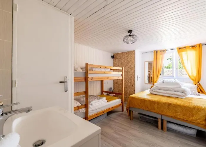 Refuge Des Amis * La Gaubretiere